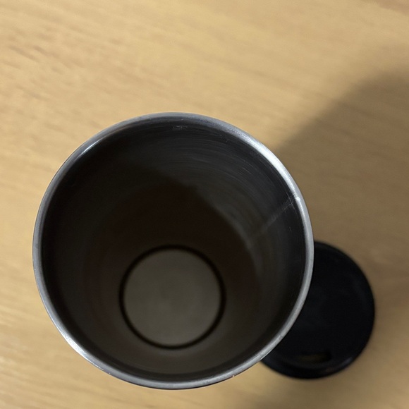 Hydro Flask 22oz Insulated Dark Grey Tumbler - Picture 6 of 7